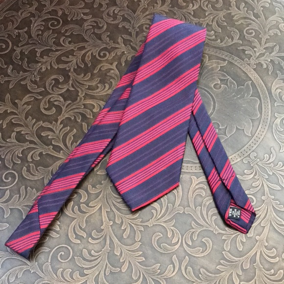 Vintage Gianni Viera Made in Italy Men’s Silk Tie Red and Blue - Picture 6 of 8